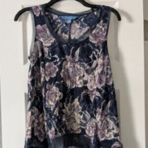 Simply Bera Vera Wang cute top